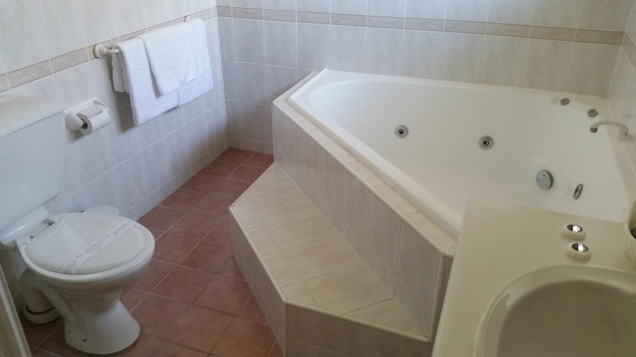 Blayney Central Motel Szoba fotó